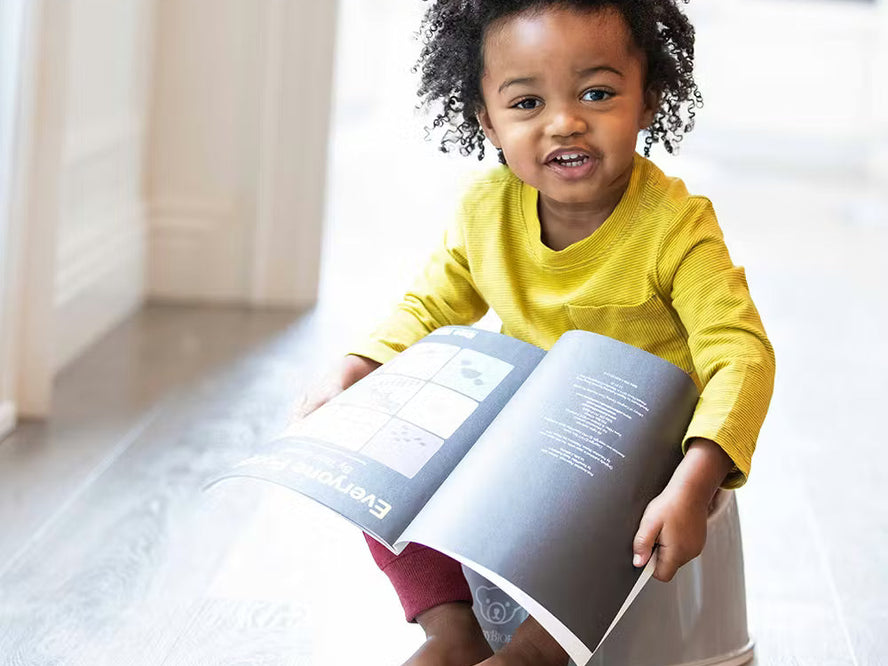 Why Does My Toddler Have to Poop in the Middle of Mealtime?